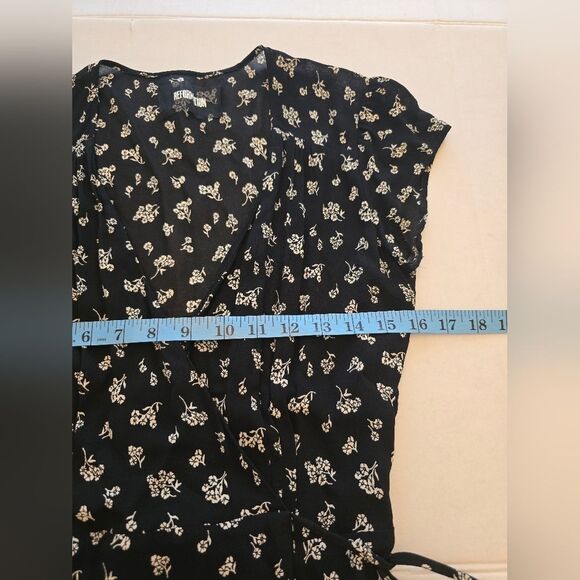 Reformation Carina Wrapping Midi Dress Black And White Size Small - Picture 9 of 13
